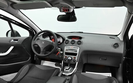 Peugeot 308 II, 2011 год, 825 000 рублей, 11 фотография