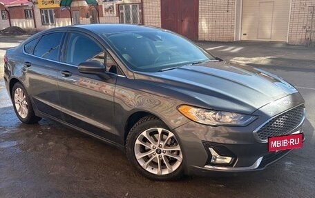 Ford Fusion (North America) II, 2019 год, 1 600 000 рублей, 4 фотография