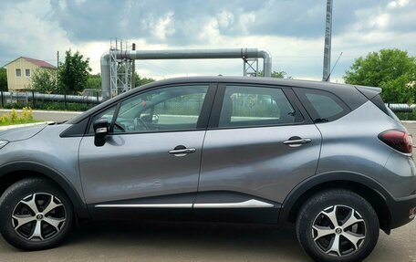 Renault Kaptur I рестайлинг, 2018 год, 1 240 000 рублей, 2 фотография