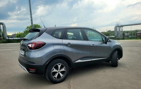 Renault Kaptur I рестайлинг, 2018 год, 1 240 000 рублей, 8 фотография