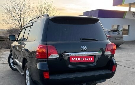 Toyota Land Cruiser 200, 2013 год, 3 900 000 рублей, 3 фотография