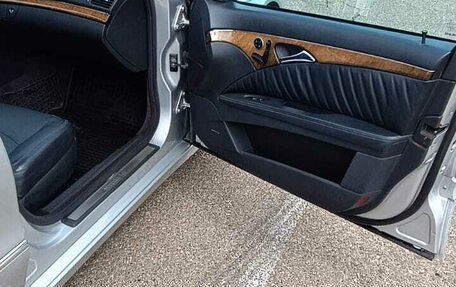 Mercedes-Benz E-Класс, 2005 год, 1 200 000 рублей, 7 фотография
