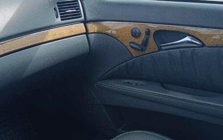 Mercedes-Benz E-Класс, 2005 год, 1 200 000 рублей, 26 фотография