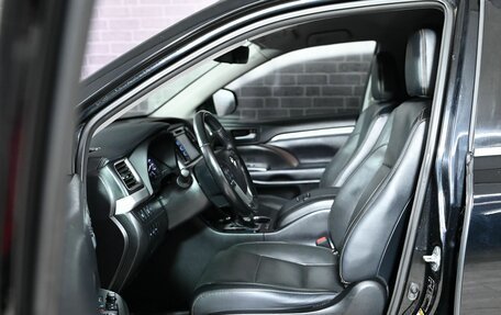 Toyota Highlander III, 2017 год, 4 400 000 рублей, 10 фотография