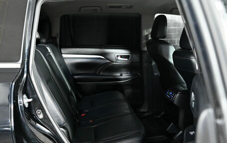 Toyota Highlander III, 2017 год, 4 400 000 рублей, 20 фотография
