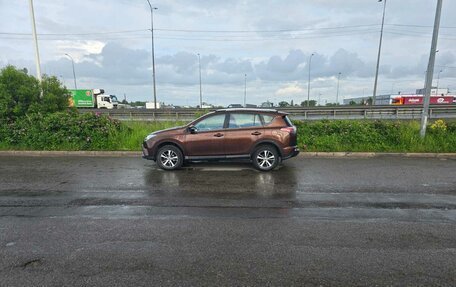 Toyota RAV4, 2017 год, 2 400 000 рублей, 5 фотография