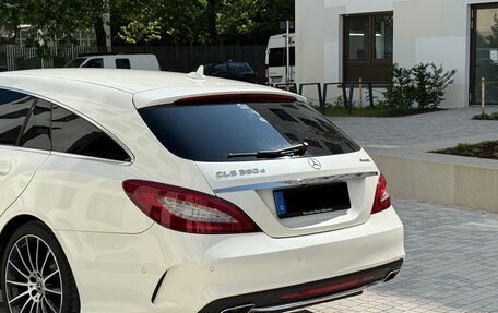 Mercedes-Benz CLS, 2017 год, 4 350 000 рублей, 3 фотография