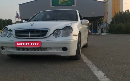 Mercedes-Benz C-Класс, 2000 год, 230 000 рублей, 3 фотография