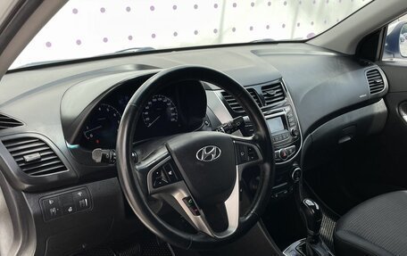 Hyundai Solaris II рестайлинг, 2015 год, 915 000 рублей, 15 фотография