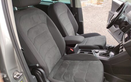 Volkswagen Tiguan II, 2018 год, 2 350 000 рублей, 32 фотография