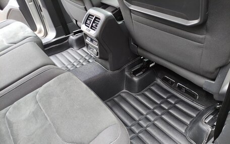 Volkswagen Tiguan II, 2018 год, 2 350 000 рублей, 34 фотография