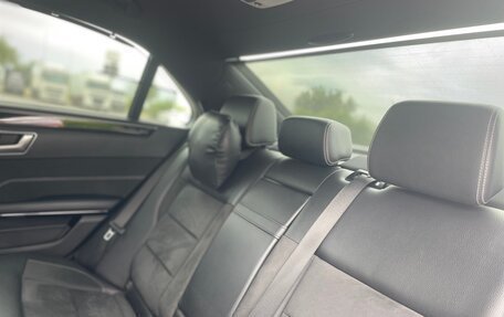 Mercedes-Benz E-Класс, 2013 год, 2 450 000 рублей, 21 фотография