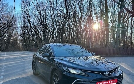 Toyota Camry, 2023 год, 3 950 000 рублей, 3 фотография
