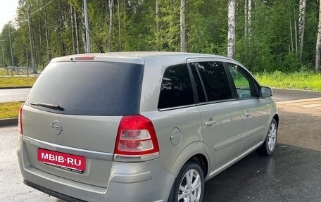 Opel Zafira B, 2011 год, 660 000 рублей, 5 фотография