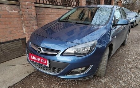 Opel Astra J, 2014 год, 1 399 000 рублей, 1 фотография