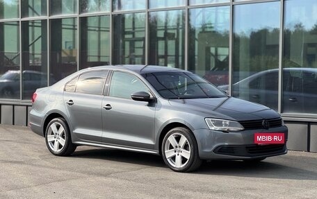 Volkswagen Jetta VI, 2014 год, 978 000 рублей, 3 фотография