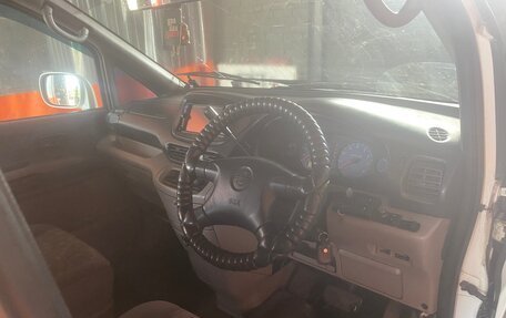 Nissan Serena II, 2000 год, 400 000 рублей, 3 фотография