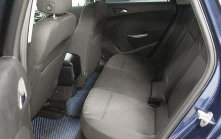 Opel Astra J, 2010 год, 670 000 рублей, 10 фотография