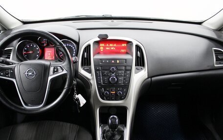 Opel Astra J, 2010 год, 670 000 рублей, 9 фотография