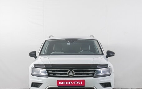 Volkswagen Tiguan II, 2019 год, 2 549 000 рублей, 1 фотография