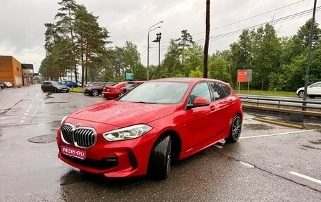 BMW 1 серия, 2019 год, 2 500 000 рублей, 1 фотография