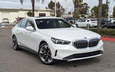 BMW 5 серия, 2025 год, 7 970 457 рублей, 1 фотография
