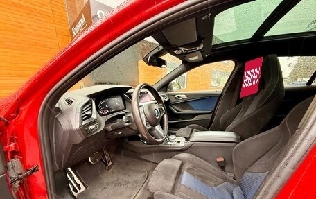 BMW 1 серия, 2019 год, 2 500 000 рублей, 6 фотография