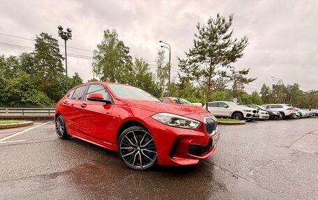 BMW 1 серия, 2019 год, 2 500 000 рублей, 27 фотография