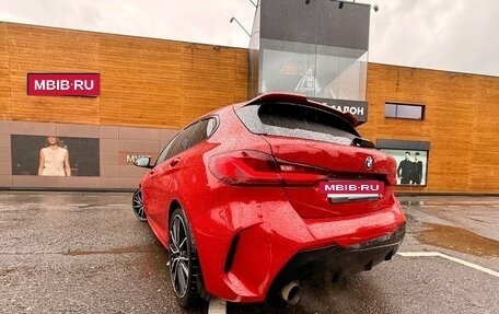 BMW 1 серия, 2019 год, 2 500 000 рублей, 24 фотография