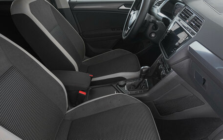 Volkswagen Tiguan II, 2019 год, 2 549 000 рублей, 10 фотография