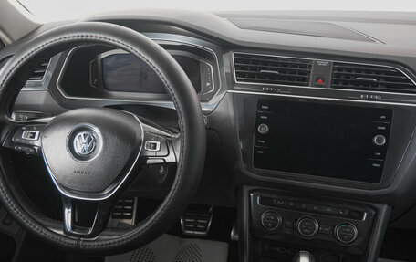 Volkswagen Tiguan II, 2019 год, 2 549 000 рублей, 11 фотография