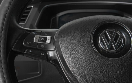 Volkswagen Tiguan II, 2019 год, 2 549 000 рублей, 15 фотография