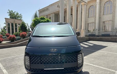 Hyundai Staria, 2025 год, 7 798 000 рублей, 2 фотография