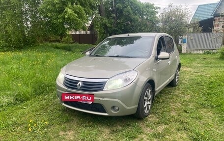 Renault Sandero I, 2011 год, 530 000 рублей, 2 фотография