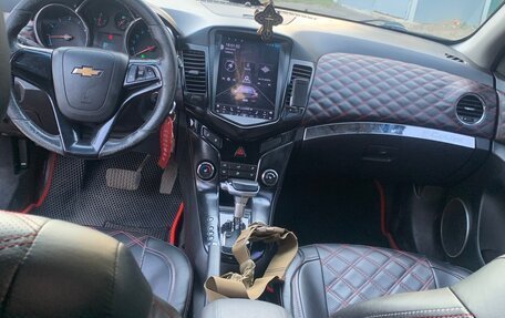 Chevrolet Cruze II, 2011 год, 560 000 рублей, 8 фотография