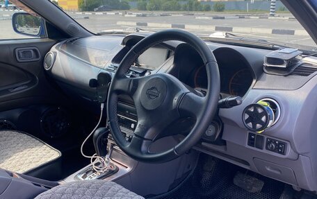 Nissan Avenir II, 2000 год, 450 000 рублей, 23 фотография