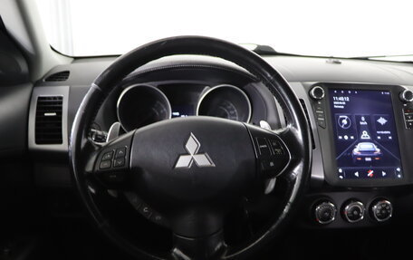 Mitsubishi Outlander III рестайлинг 3, 2010 год, 1 069 990 рублей, 10 фотография