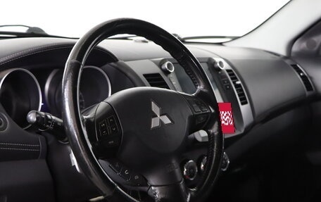 Mitsubishi Outlander III рестайлинг 3, 2010 год, 1 069 990 рублей, 9 фотография