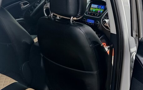 Hyundai ix35 I рестайлинг, 2011 год, 1 300 000 рублей, 11 фотография