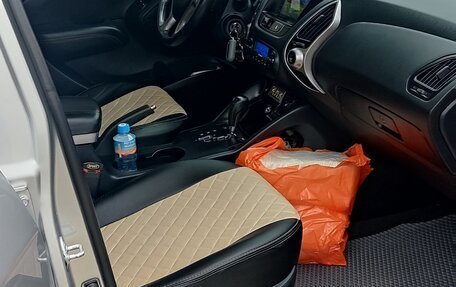 Hyundai ix35 I рестайлинг, 2011 год, 1 300 000 рублей, 17 фотография