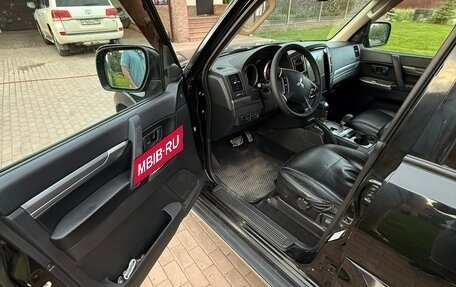 Mitsubishi Pajero IV, 2015 год, 2 000 000 рублей, 13 фотография
