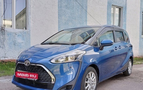 Toyota Sienta II, 2019 год, 1 550 000 рублей, 2 фотография