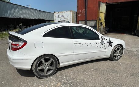 Mercedes-Benz C-Класс, 2004 год, 680 000 рублей, 5 фотография