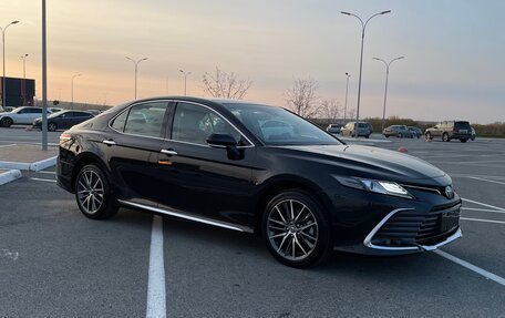 Toyota Camry, 2023 год, 3 500 000 рублей, 3 фотография
