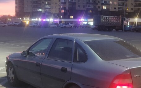 Opel Vectra B рестайлинг, 1998 год, 250 000 рублей, 2 фотография