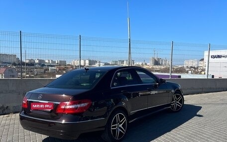 Mercedes-Benz E-Класс, 2009 год, 1 300 000 рублей, 2 фотография