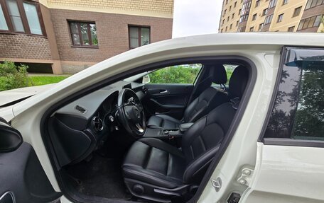Mercedes-Benz GLA, 2017 год, 1 975 000 рублей, 8 фотография