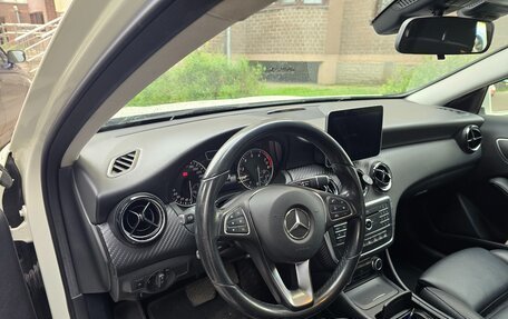 Mercedes-Benz GLA, 2017 год, 1 975 000 рублей, 6 фотография