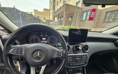 Mercedes-Benz GLA, 2017 год, 1 975 000 рублей, 7 фотография