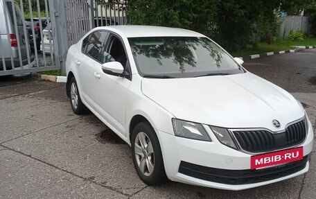 Skoda Octavia, 2018 год, 1 100 000 рублей, 2 фотография